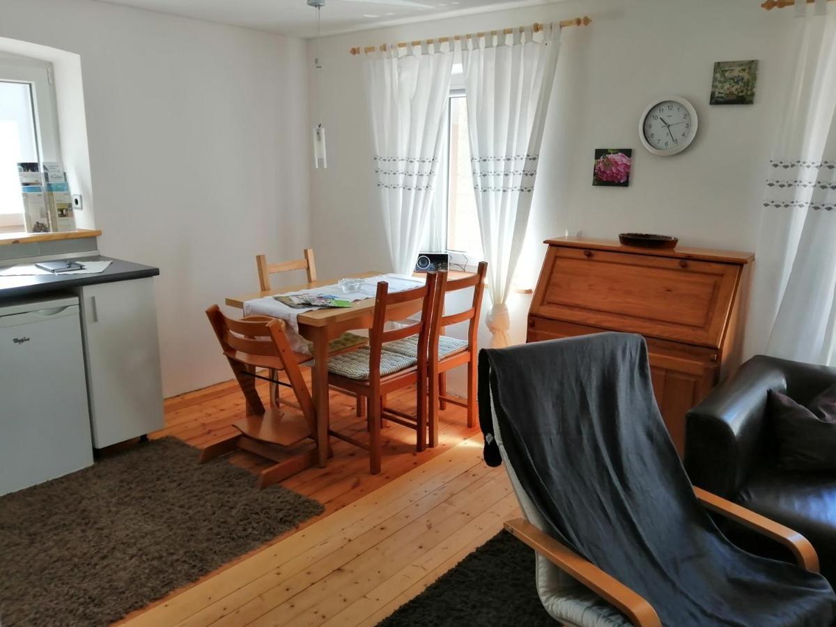 Kleines, Idyllisch Gelegenes Ferienhaus Heiligkreuzsteinach